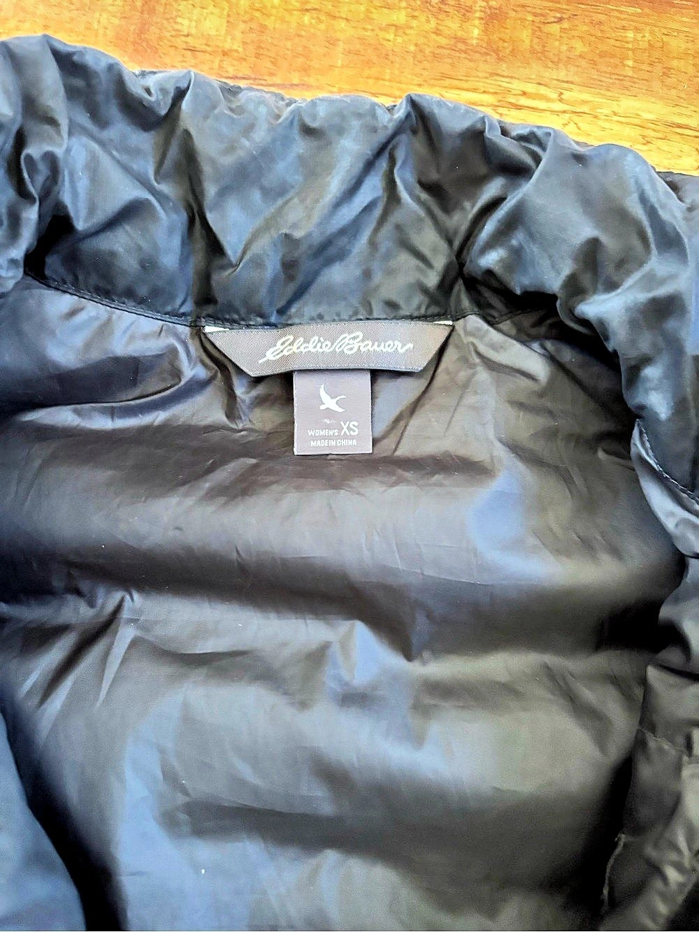 Eddie Bauer Women's Down Vest Black XS - Picture 3 of 6